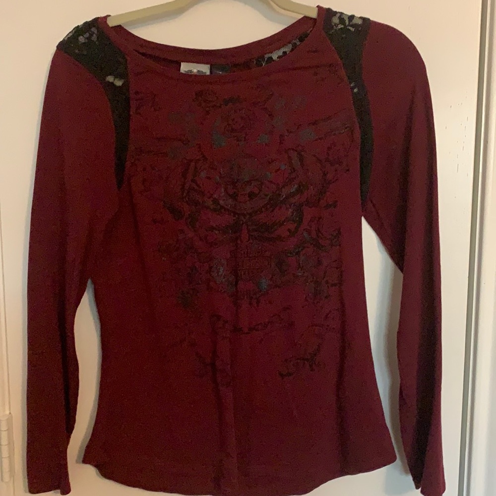 Long sleeved top